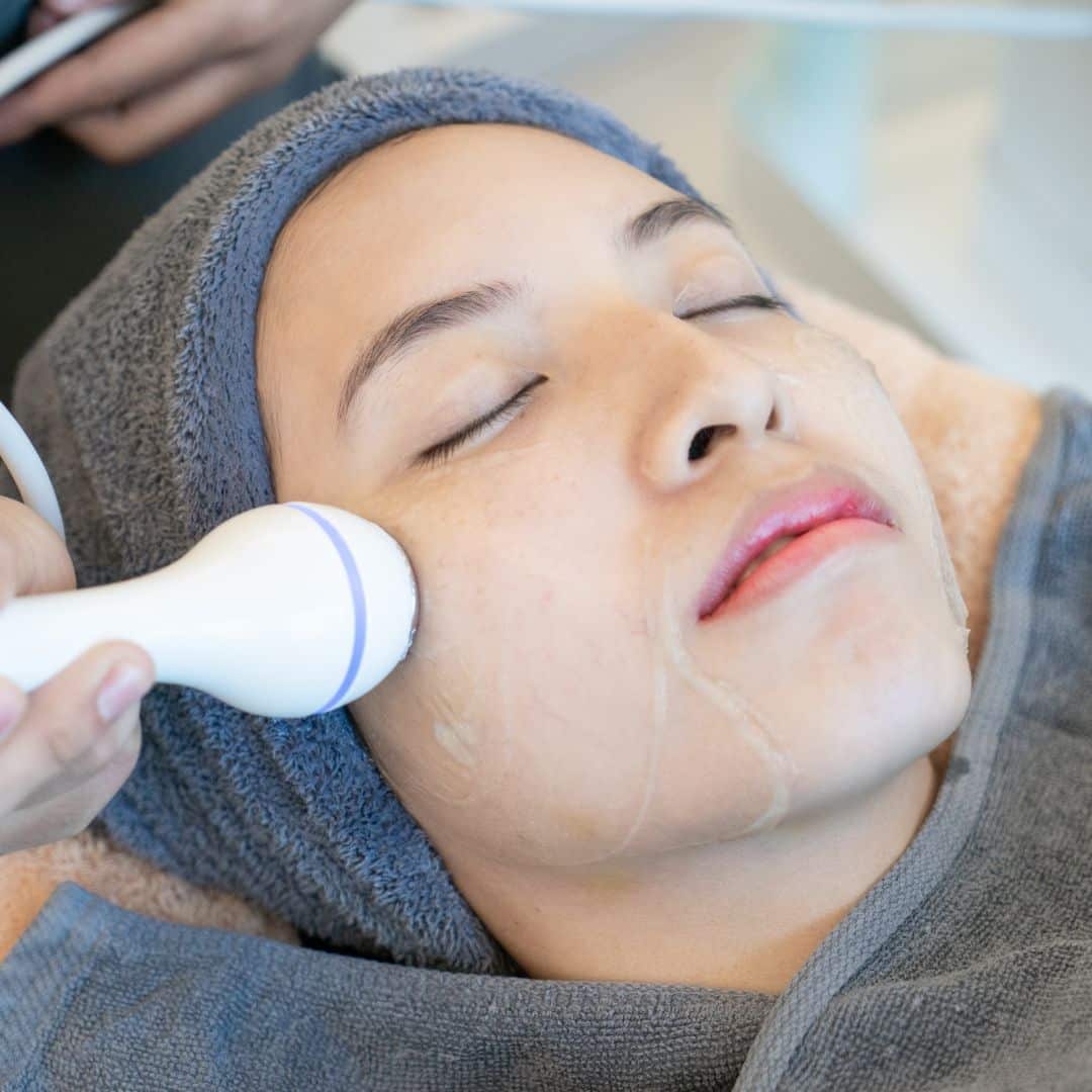 Moose jaw day spa Celtic facial treatment teen 1